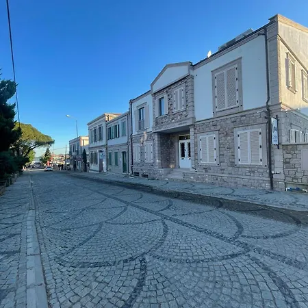 Ina Cunda Life Ayvalik