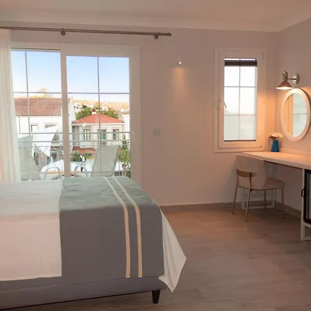 Ina Cunda Life Ayvalik